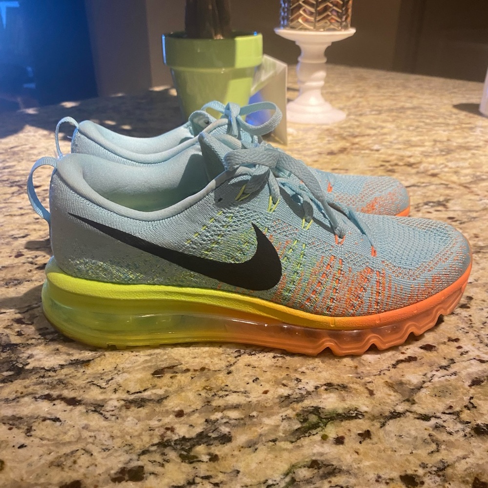 Nike Flyknit Max Women’s Shoes